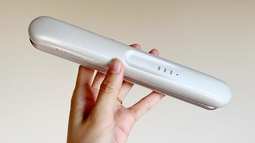 荷物は最小限に、でも機能性は重視したい。癖毛のわたしには「絹女のコードレスアイロン」が正解でした